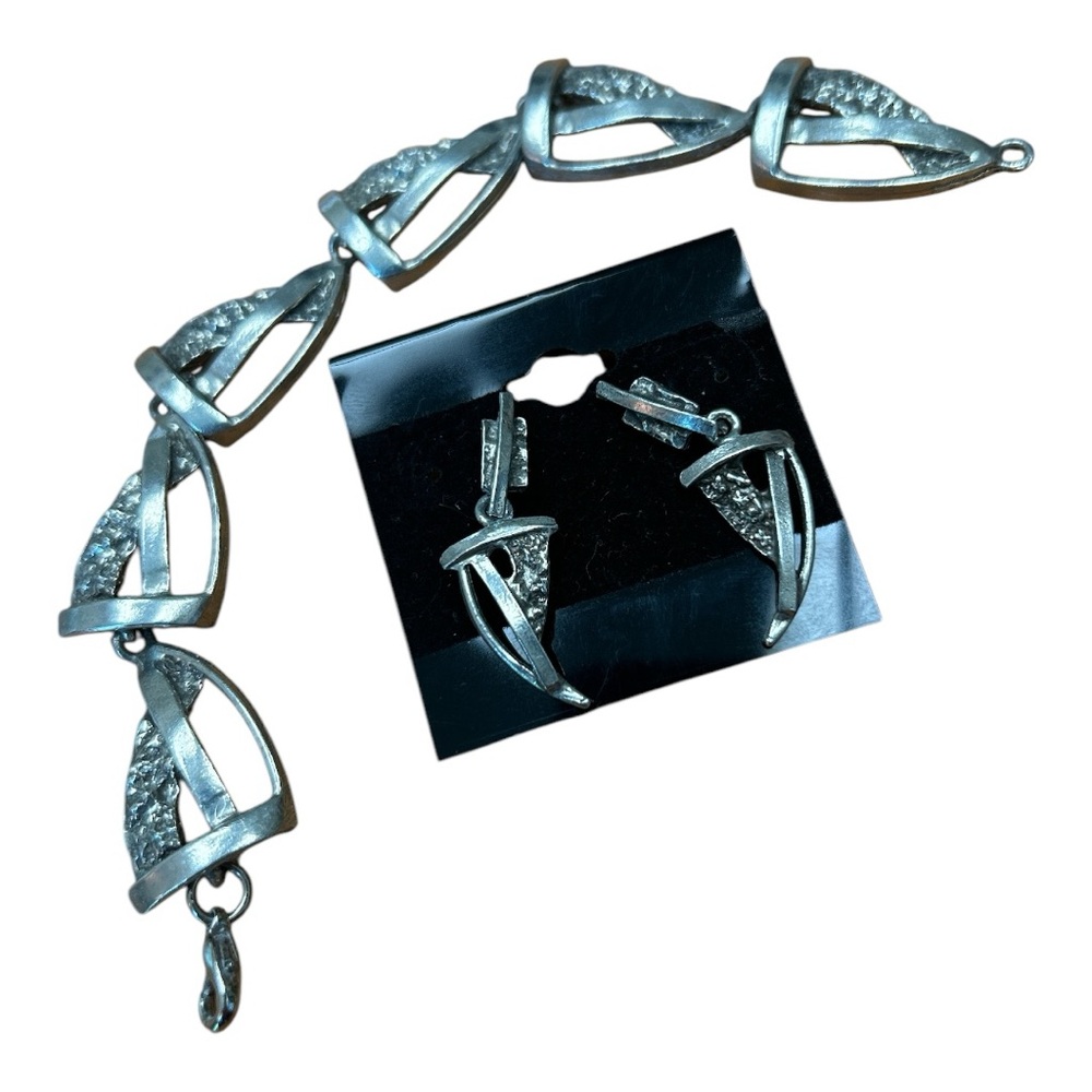 Osmose Geometric Bracelet and Earrings Set